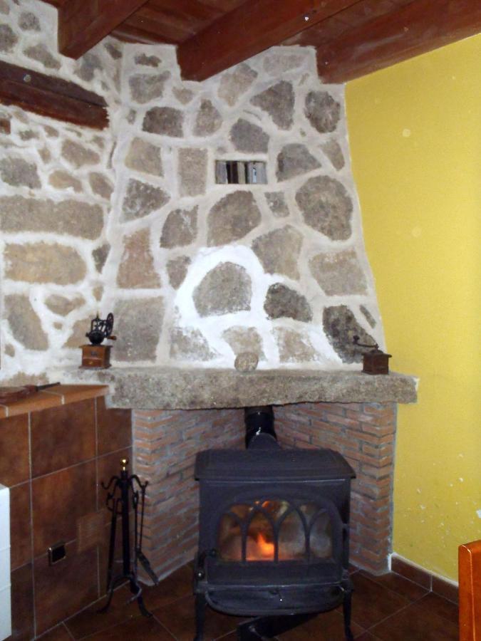 Casa Rural Tio Carlillos Hoyos del Espino Bagian luar foto
