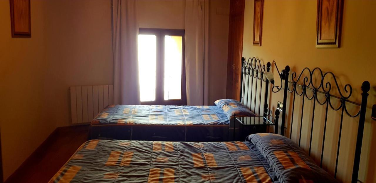 Casa Rural Tio Carlillos Hoyos del Espino Bagian luar foto