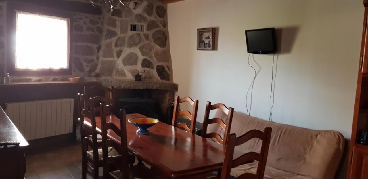 Casa Rural Tio Carlillos Hoyos del Espino Bagian luar foto